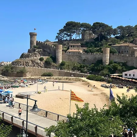 Lets Holidays Wake Up By The Sea In Victoria 1 Apartament