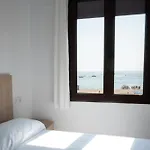 Apartamento Lets Holidays Wake Up By The Sea In Victoria 1 *