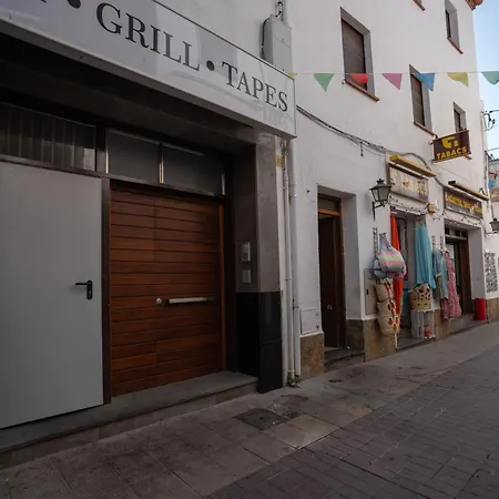 Lets Holidays Wake Up By The Sea In Victoria 1