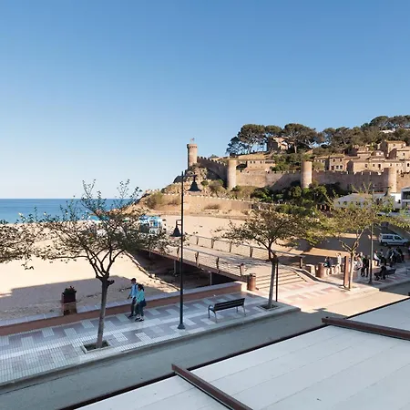 Lets Holidays Wake Up By The Sea In Victoria 1 Apartment *