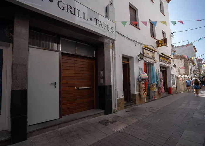 Lets Holidays Wake Up By The Sea In Victoria 1