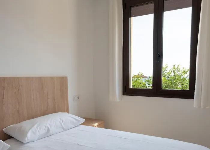 Wake Up By The Sea In Victoria 1 *