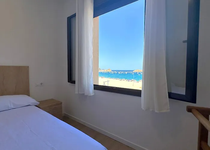 Apartment Lets Holidays Wake Up By The Sea In Victoria 1 Tossa de Mar