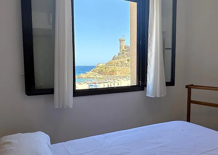 Lets Holidays Wake Up By The Sea In Victoria 1 * Tossa de Mar